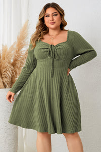 Elsie Plus Size Sweetheart Neck Long Sleeve Ribbed Dress